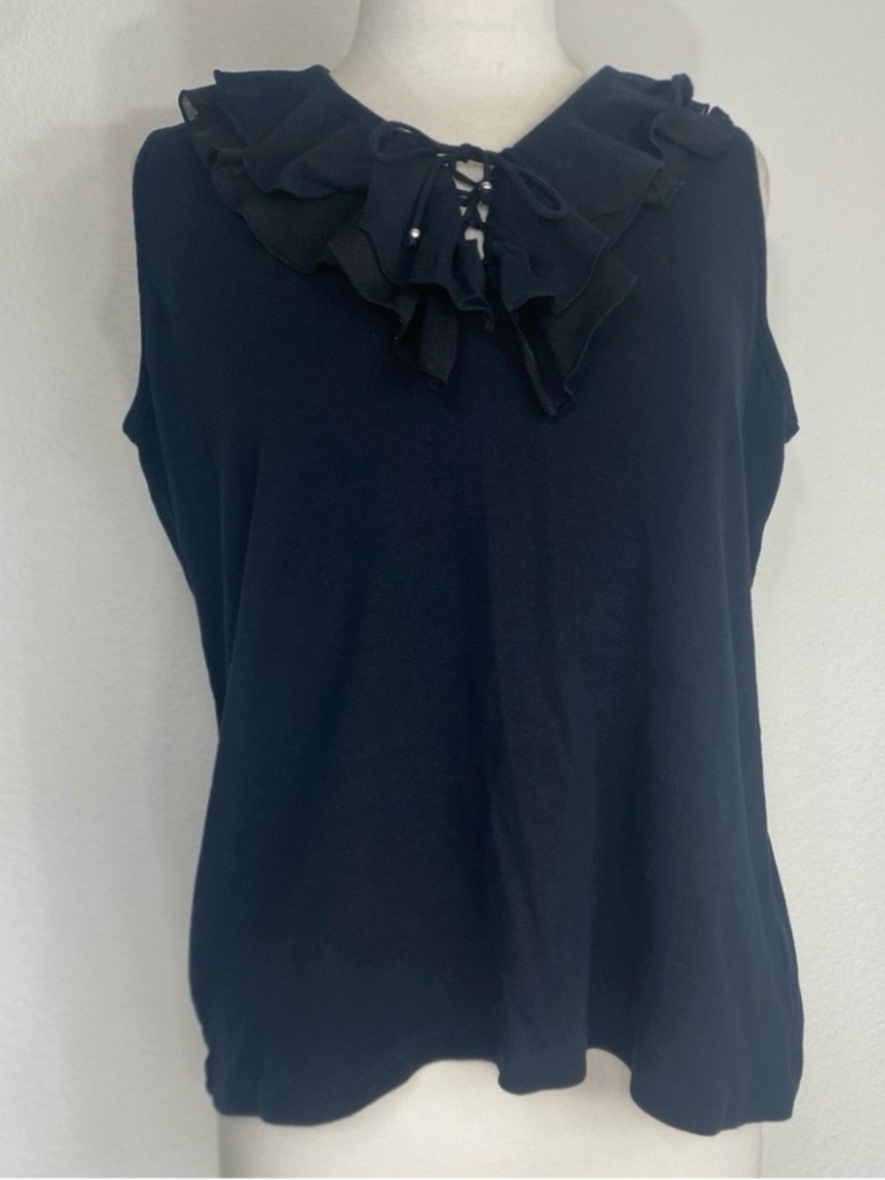 3/$25 Chaps Womens Black Ruffle Sleeveless Stretch Tank Top 1X Casual Coastal